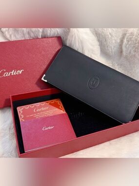Cartier Must de Cartier long wallet in black